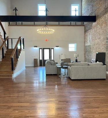 Fries House | Beautiful New Riverfront Condo