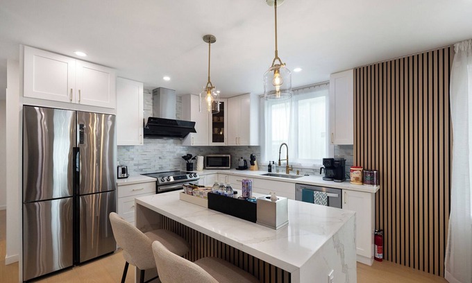 Westlake House | Beautiful Newly Remodeled 4BR 2BA Home Safe Town Near SF, SFO