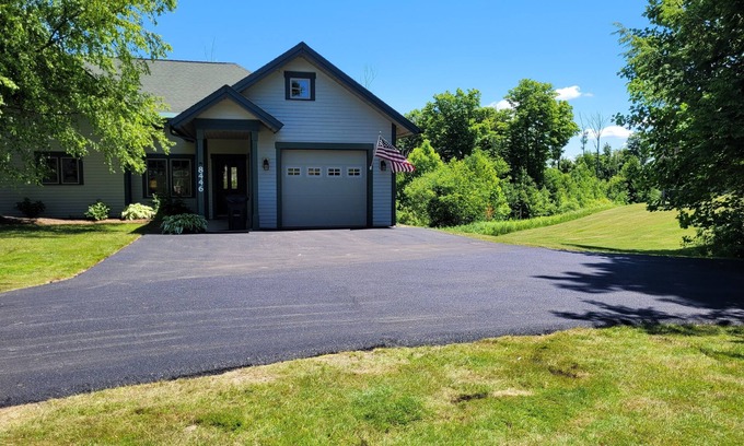 Clymer Condo | Beautiful Peek'n Peak Highlands Condo