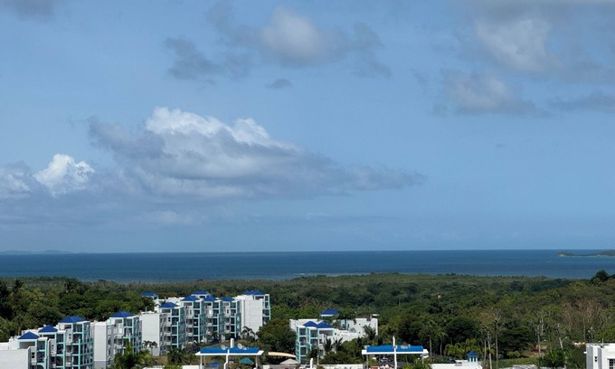 Machos Apartment | Beautiful Penthouse with Ocean & Mountain Views – Next to Puerto del Rey Marina