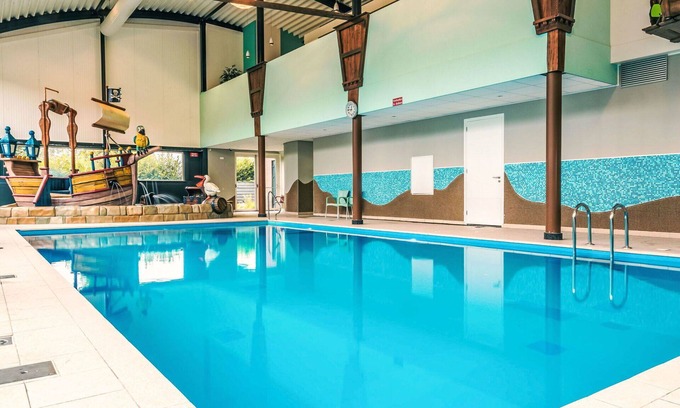 Willemsdorp House | Beautiful private villa for 6 guests with WIFI, pool, TV, terrace and parking