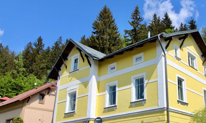 Svoboda nad Upou Villa | Beautiful private villa for 12 people with WIFI, TV and parking