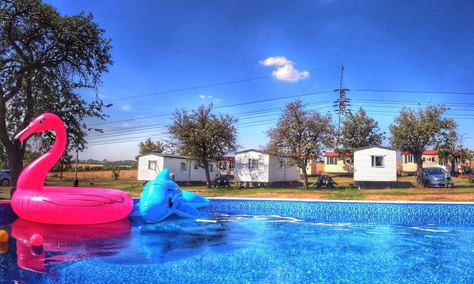 Dolni Chabry House | Beautiful private villa for 4 people with A/C, WIFI, pool, terrace, pets allowed and parking