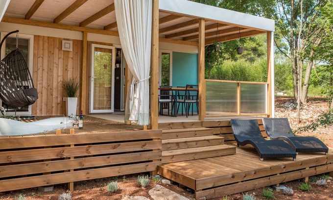 Rebici House | Beautiful private villa for 4 guests with WIFI, A/C, TV, terrace, pets allowed and parking