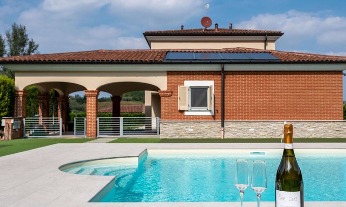 Settime House | Beautiful private villa for 11 guests with private pool, A/C, WIFI, TV, terrace and parking
