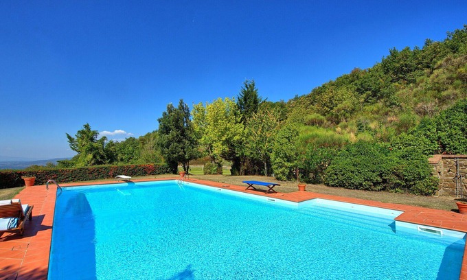 Arezzo Villa | Beautiful private villa with private pool, A/C, WIFI, TV, panoramic view, parking, close to Arezzo