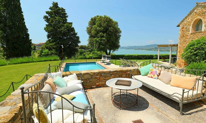 Montecolognola Villa | Beautiful private villa with private pool, WIFI, hot tub, A/C, TV, patio, pets allowed and parking