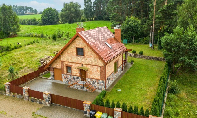 Kalinowo House | Beautiful private villa for 8 people with WIFI, TV, terrace, pets allowed and parking