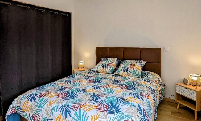 Vesoul Cottage | Beautiful renovated apartment with WiFi and secure parking in Vesoul