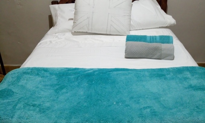 Historic Centre Bed & Breakfast | Beautiful room in La Esperanza, San José, Centro + breakfast included.
