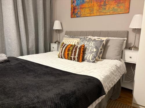 West Molesey House | Beautiful Rooms near Hampton Court