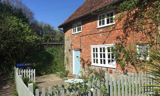 East Knoyle Cottage | Beautiful rural cottage on Dorset/Wiltshire border