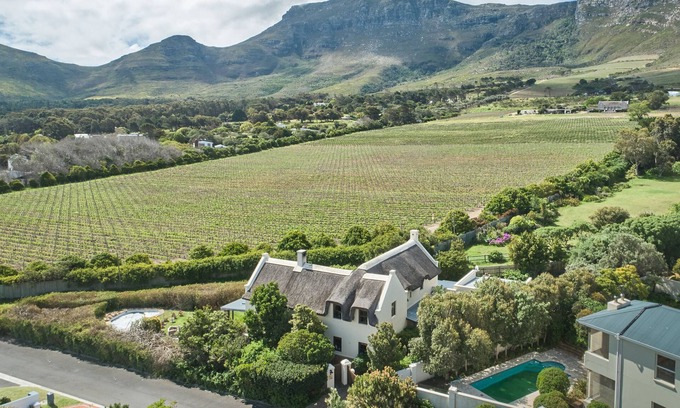 Noordhoek House | Beautiful, solar-powered home w/pool, fire pit and garden in Noordhoek.