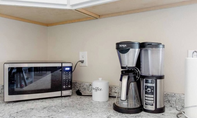 Roseville Apartment | Beautiful spacious 2 bedroom guest home