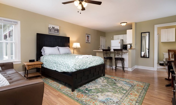 Saratoga Springs Apartment | Beautiful studio apartment in Saratoga - short walk to downtown
