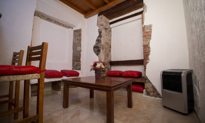 Downtown Queretaro Apartment | Beautiful studio in Querétaro historic centre with private bathroom