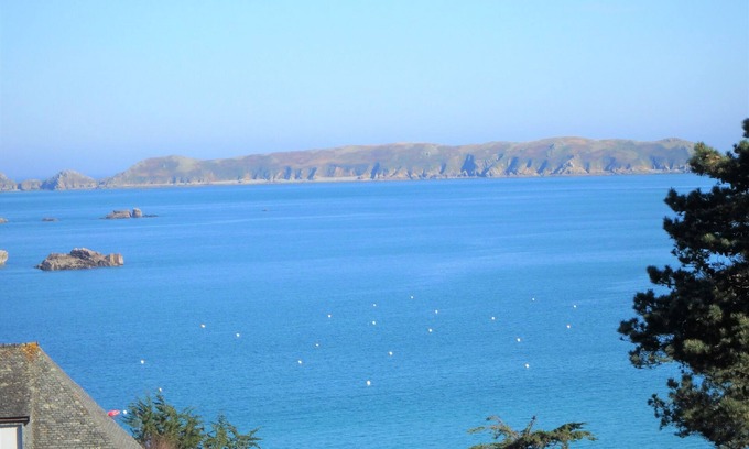 Perros-Guirec Apartment | Beautiful Sunny Apartment, Sea View, Direct access to the beach on foot. Wireless