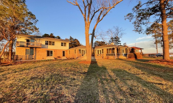 Irmo House | Beautiful Sunsets await at Heron Point