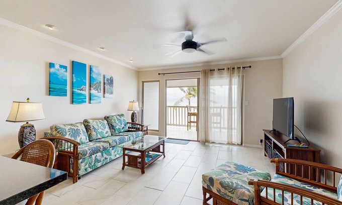 Ualapue Condo | Beautiful, Third-Floor, Oceanfront Condo w/Water Views, Shared Pool, Free WiFi