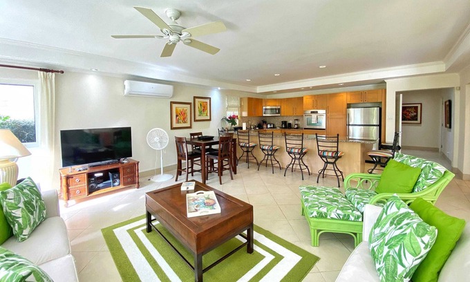 Hastings Villa | Beautiful Three Bedroom Apartments