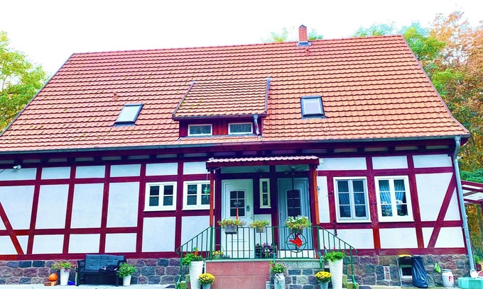 Kroeslin Apartment | Beautiful vacation apartment "Bella" in the forester's lodge