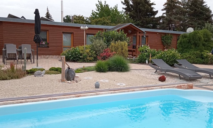 Radebeul House | Beautiful vacation home in the immediate vicinity of v. Altkötzschenbroda, parking space at the house
