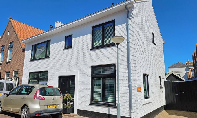 Domburg House | Beautiful vacation home for 2 with sauna in ideal location in Domburg!
