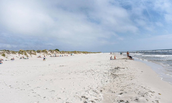 Borrby House | Beautiful vacation home 500 meters from a kilometer long sandy beach on Österlen.