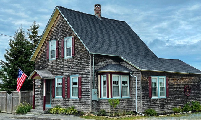 Winter Harbor House | Beautiful Victorian Cottage on Downeast Maine Coast ~ Next to Acadia Schoodic !