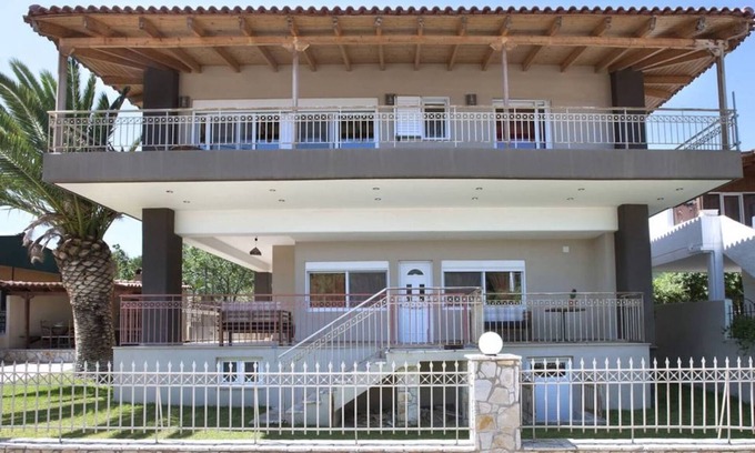 Kineta Villa | BEAUTIFUL VILLA APPARTMENT FIRST FLOOR LOCATED IN KINETTA