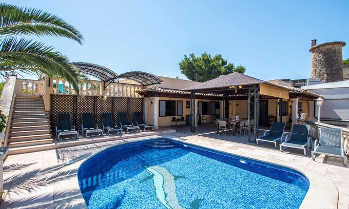 Playa de Palma Apartment | Beautiful villa at the heart of Playa de Palma