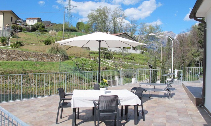 Massa House | Beautiful villa for 2 people with WIFI, TV, terrace and parking