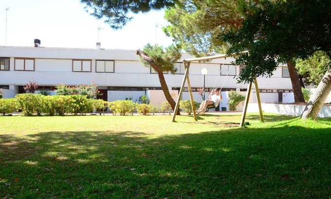 Punta Umbria Ski Chalet | Beautiful villa in a gated 50m from the beach