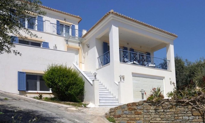Foinikounta Villa | Beautiful villa in Finikounda near the seabeach
