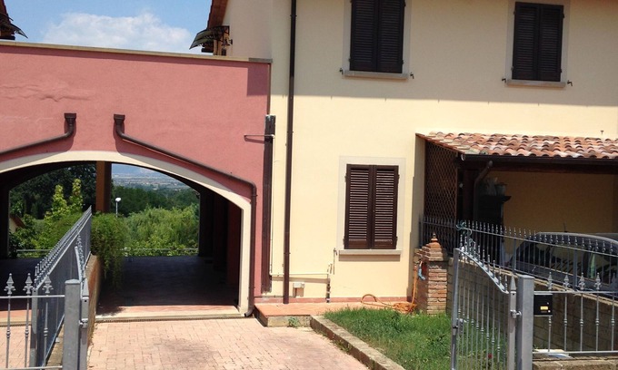 Fauglia House | Beautiful villa on the Tuscan hills, for 2 to 5 people