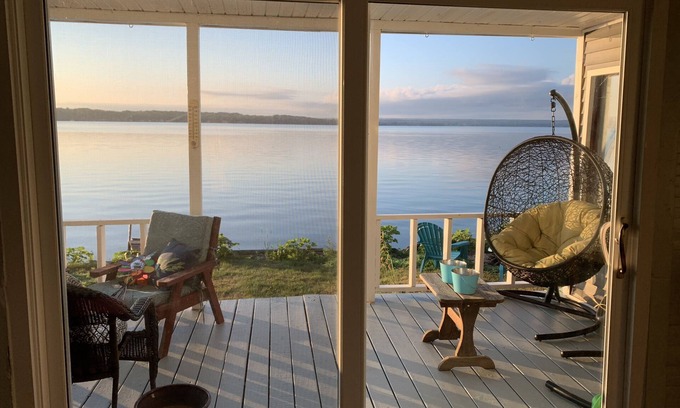 Seneca Falls House | BEAUTIFUL WATERFRONT ESCAPE