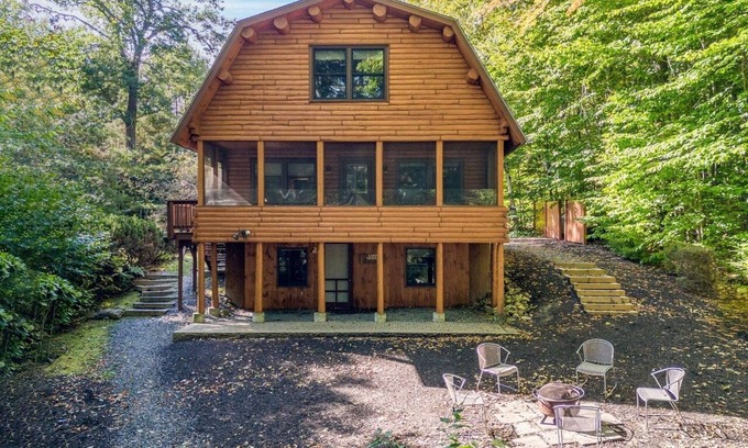 Rome Cabin | Beautiful Waterfront Property on a quiet cove-Tranquility on Long Pond