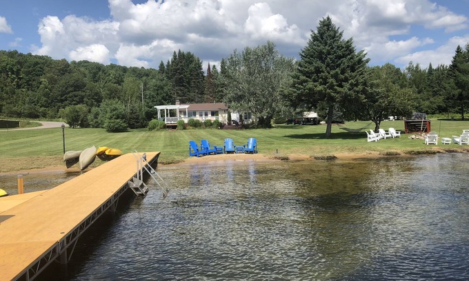 Crandon House | Beautiful Wisconsin Beach Retreat Lake Lucerne