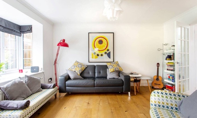 Budleigh Salterton Cottage | Beautifully Appointed - historic village setting. Quiet church side location