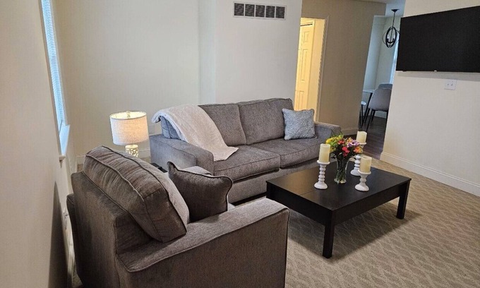 Brownstown Apartment | Beautifully-Appointed New Apartment with Homey Feel in Brownstown PA!