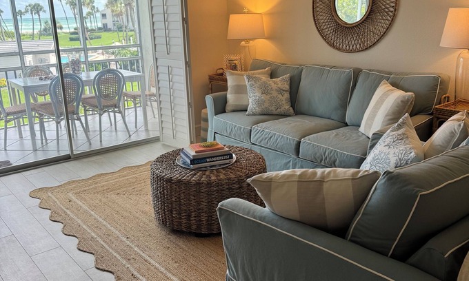 Longbeach Village Condo | Beautifully renovated 3 bedroom ocean view condo on Longboat Key