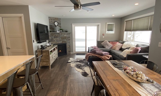 Killington Condo | Beautifully renovated spacious 2 room 2 BA suite 542