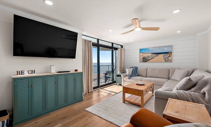 Midtown Ocean City Condo | Beautifully Renovated Two Bedroom Oceanfront Condo