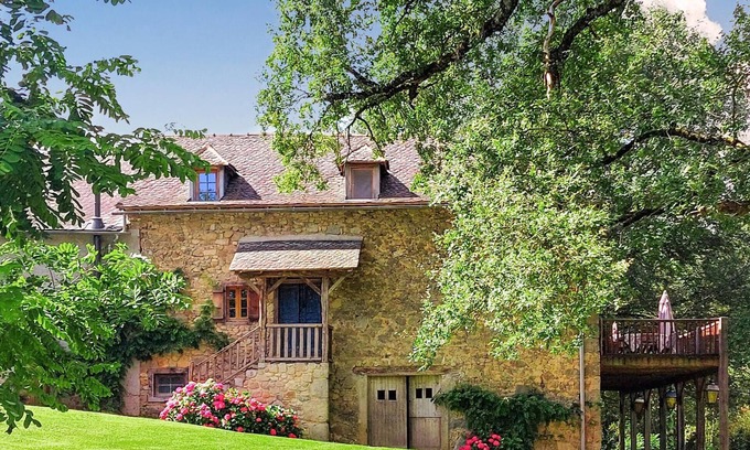 Lunac House | Beautifully renovated barn