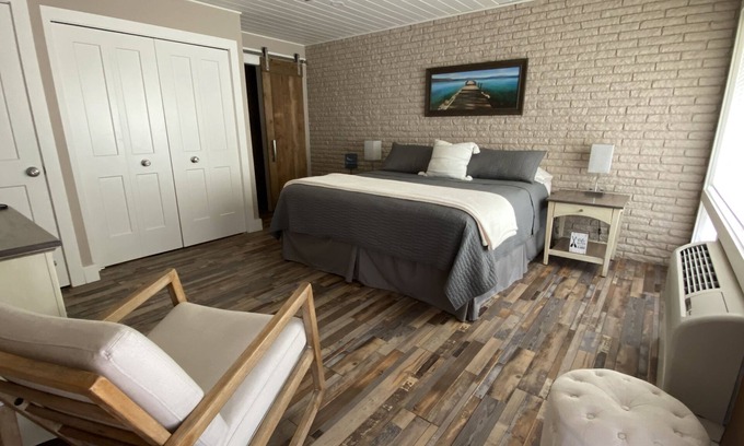 Conway Condo | Beautifully renovated Crooked Lakefront Condo 1 Bed & 1.5 Baths-Legacy Up North