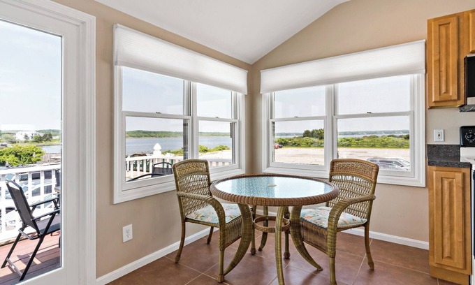 Misquamicut Condo | Beautifully Renovated 2 Bedroom Condo with Amazing Water Views