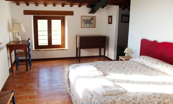 Montecassiano House | Beautifully restored farmhouse in Montecassiano countryside