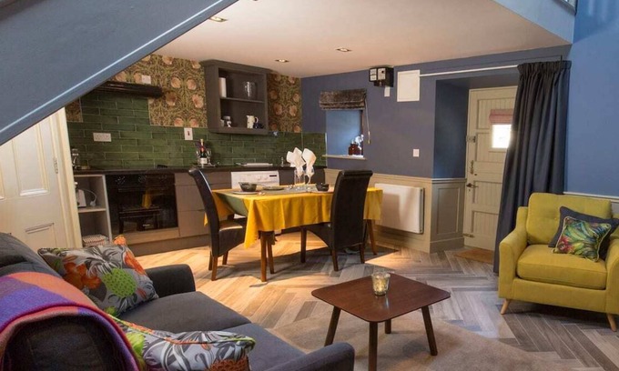 Killotteran Cabin | Beautifully Restored Stables off the Greenway