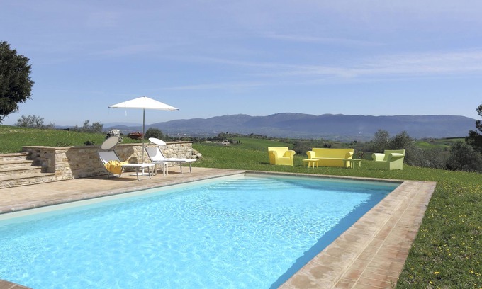 Pesciano Villa | Beautifully restored villa in the Italian countryside