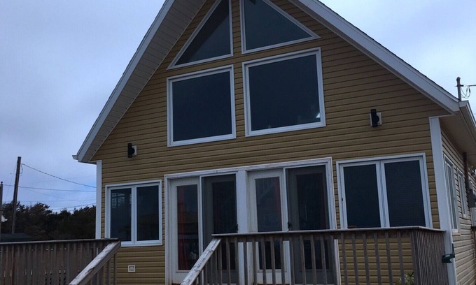 French Village Cottage | Beautiiful Oceanfront Chalet with Spectacular Sunsets & Beach